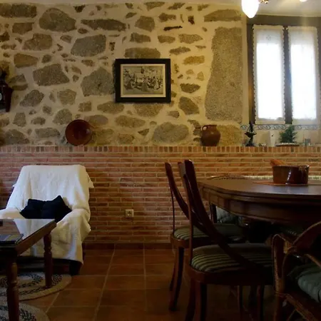 El Elaboratorio - Casa Rural Del Siglo Xviii Con Piscina